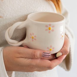 Tazza Noosa – Tazza in ceramica fatta a mano con manico intrecciato 300 ml