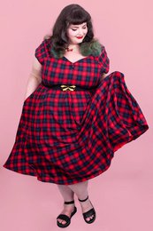 Robe de swing d'épaule d'étoile de l'UE en tartan rouge