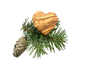 Kerstboomhanger 3D hart gemaakt van olijfhout