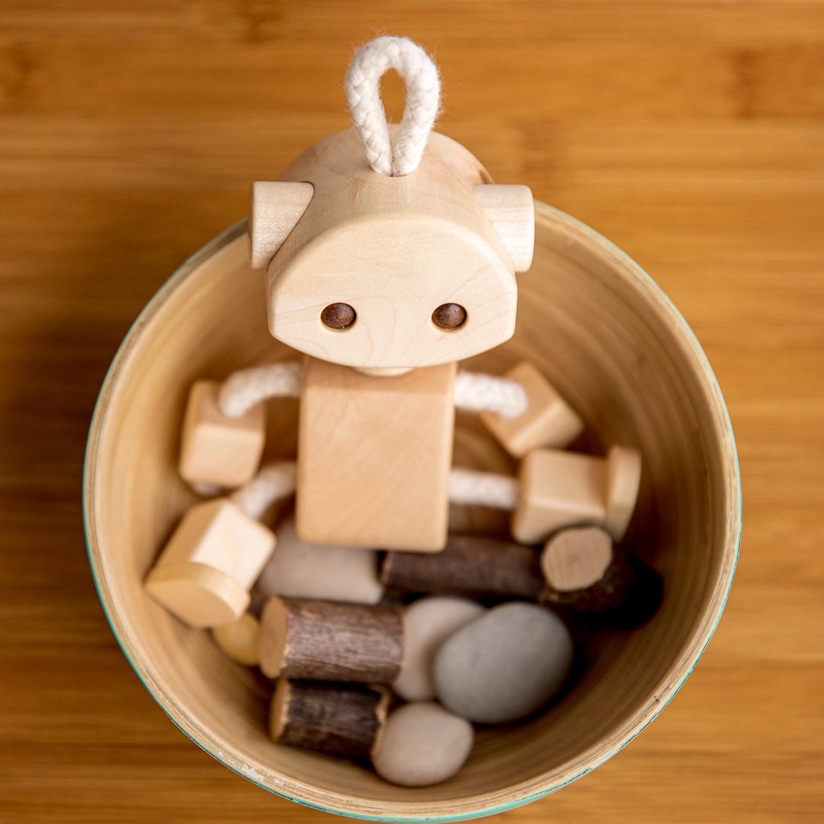 Siostra Titi Śliczny Robot Drewniany