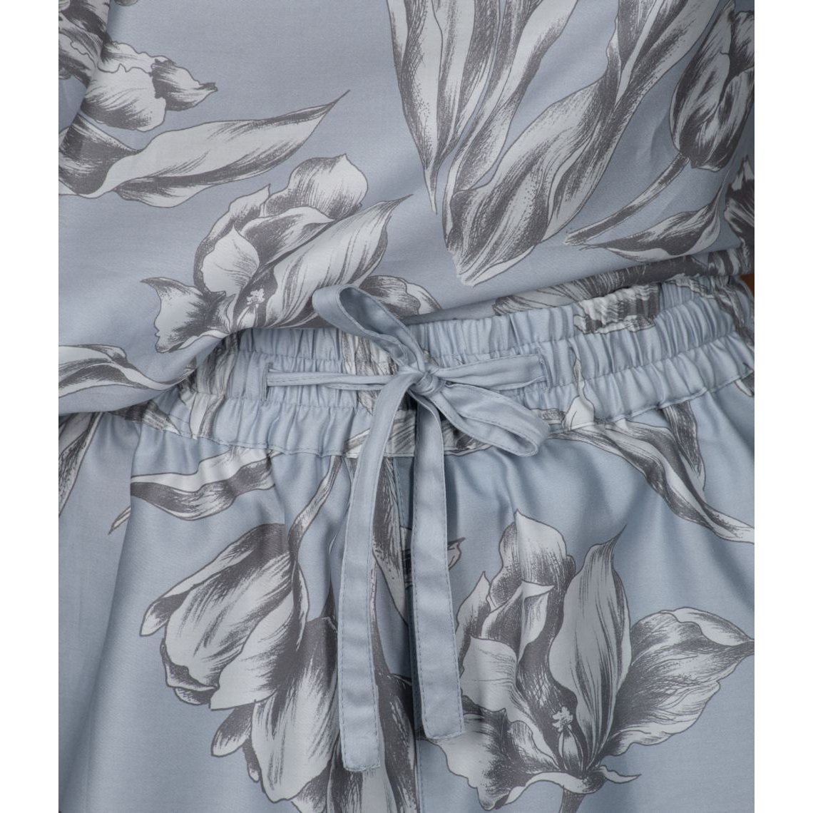Pajamas: shirt + shorts Cloudy Tulips