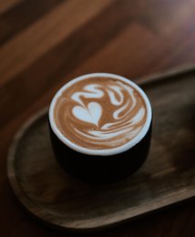 80% Single Origin Drinking Hot Chocolate with cinnamon and orange, Honduras. Cacao bean to cup.