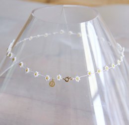 Collar flor margarita - blanco/amarillo - FI101