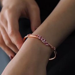 Peach Blossom Sparkle Bangle