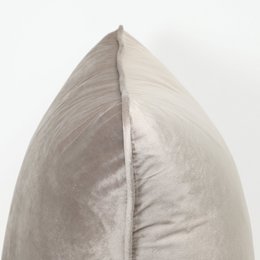 Nougat - Velvet Cushion - 40 x 60
