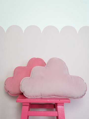 Samtwolkenkissen für Babyzimmer „Zartes Rosa“