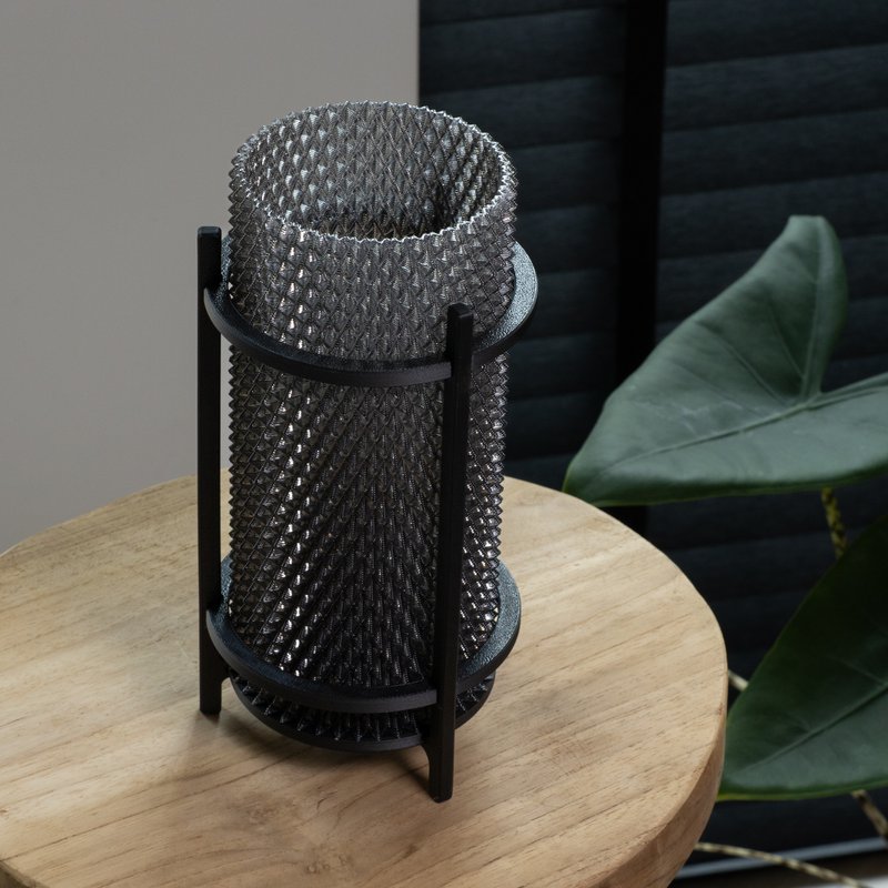 Røggrå PRISM-lampe – moderne geometrisk skærm, genanvendt PETG, omgivende belysning, E14