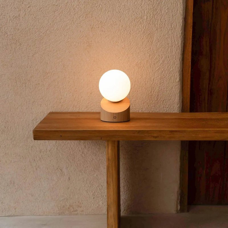 Morris lysebrun genopladelig lampe