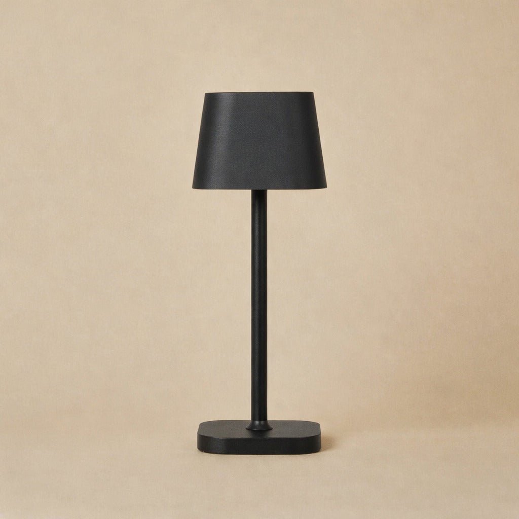 Lampe de table rechargeable noire Ava