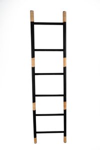 BLACK WOOD/RATTAN LADDER HM842