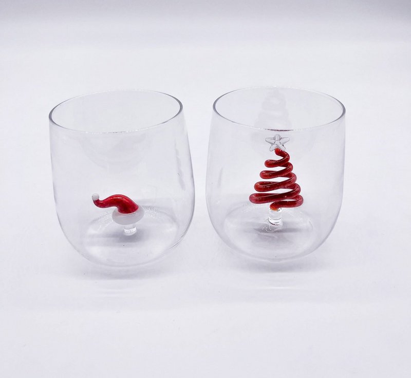 Albero di bicchieri 3d rosso