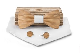 Mosca in legno “Heartwood” luminosa
