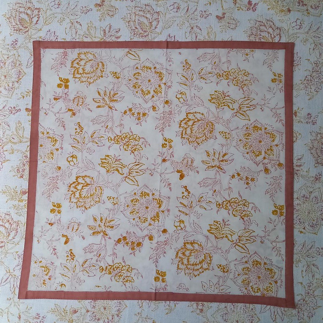 Napkin 'Flower' Pink/Ochre