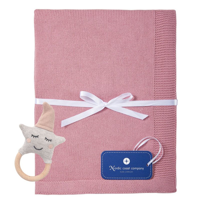 Cadeau couverture bébé baie + hochet rose
