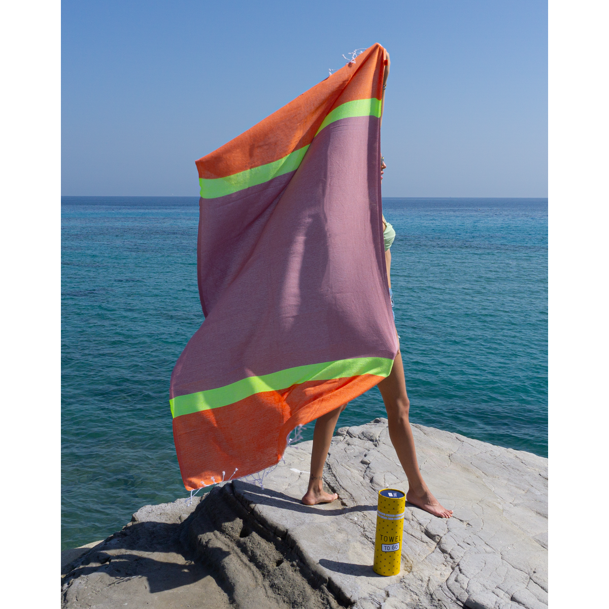 TOWEL TO GO NEON Serviette de plage en coton recyclé 180x100 cm | Serviette de sauna spa | Rouge / Rose | avec coffret cadeau