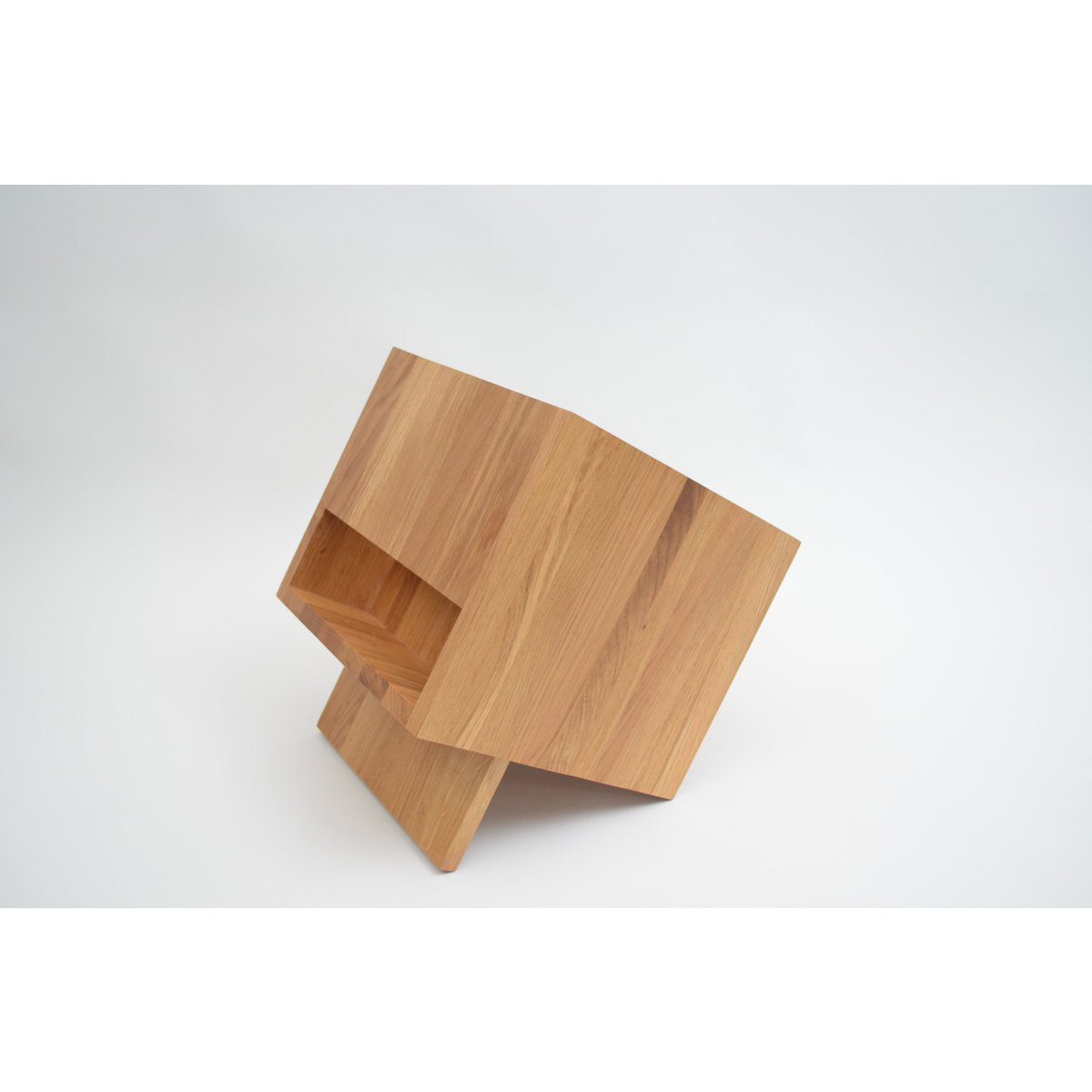 Coleccionista de revista Cubo