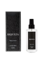 A light, refreshing linen mist with a calming floral scent. Made with natural ingredients, this mist helps to lightly fragrance fabrics and linens.