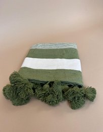 STRIBE PLAID STOR