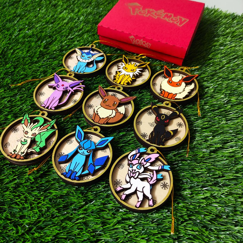 Set aus 9 hölzernen Pokémon-Weihnachtsornamenten, Evoli, buntes Geek-Geschenk, Weihnachtsbaumschmuck, Heimdekoration, umweltfreundliche Weihnachtsdekoration