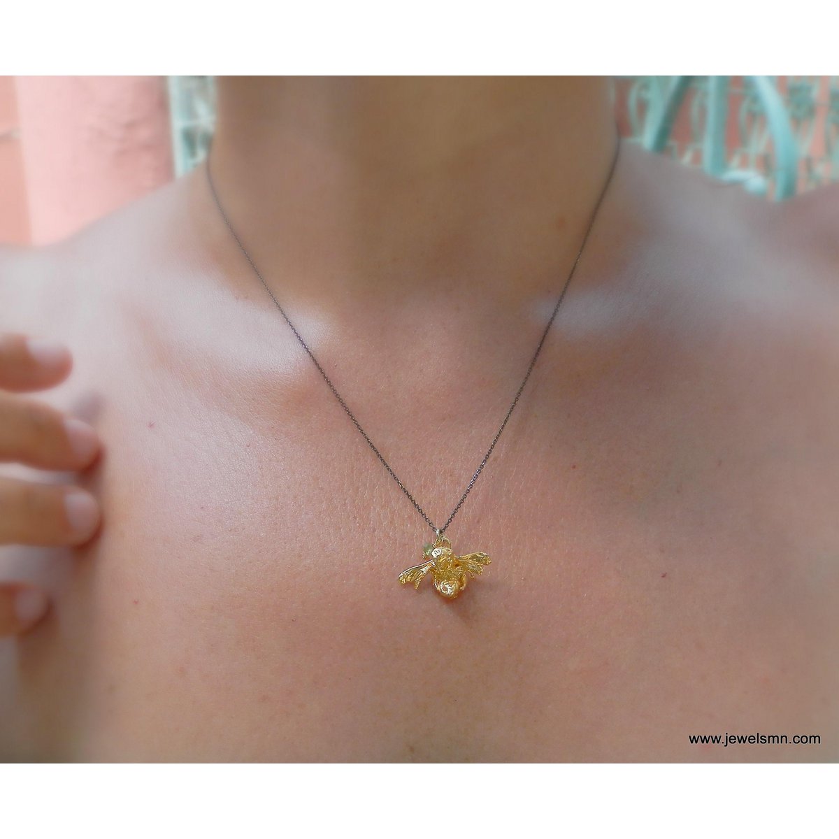 Collana con gioielli ape: ciondolo in oro ispirato alla natura - ottone riciclato ecologico