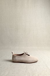 KATY BEIGE – Flache Schuhe aus weichem Leder mit Schnürung vorne
