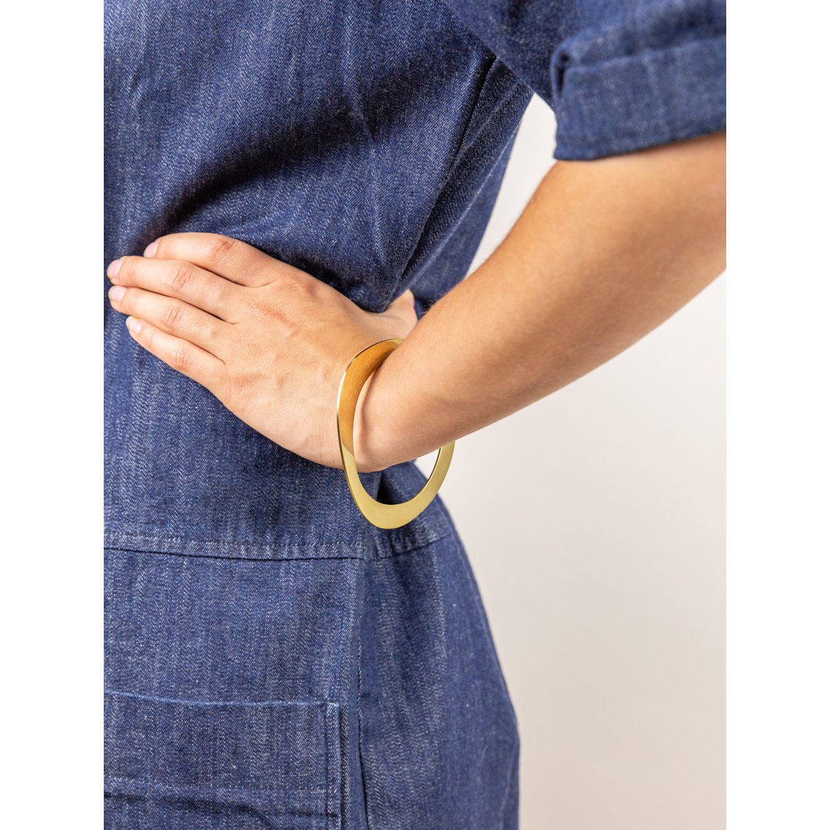 Pulsera de latón