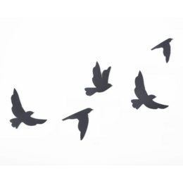 Set aus fünf Vögeln, die in die Ferne fliegen, Wandkunst aus Metall