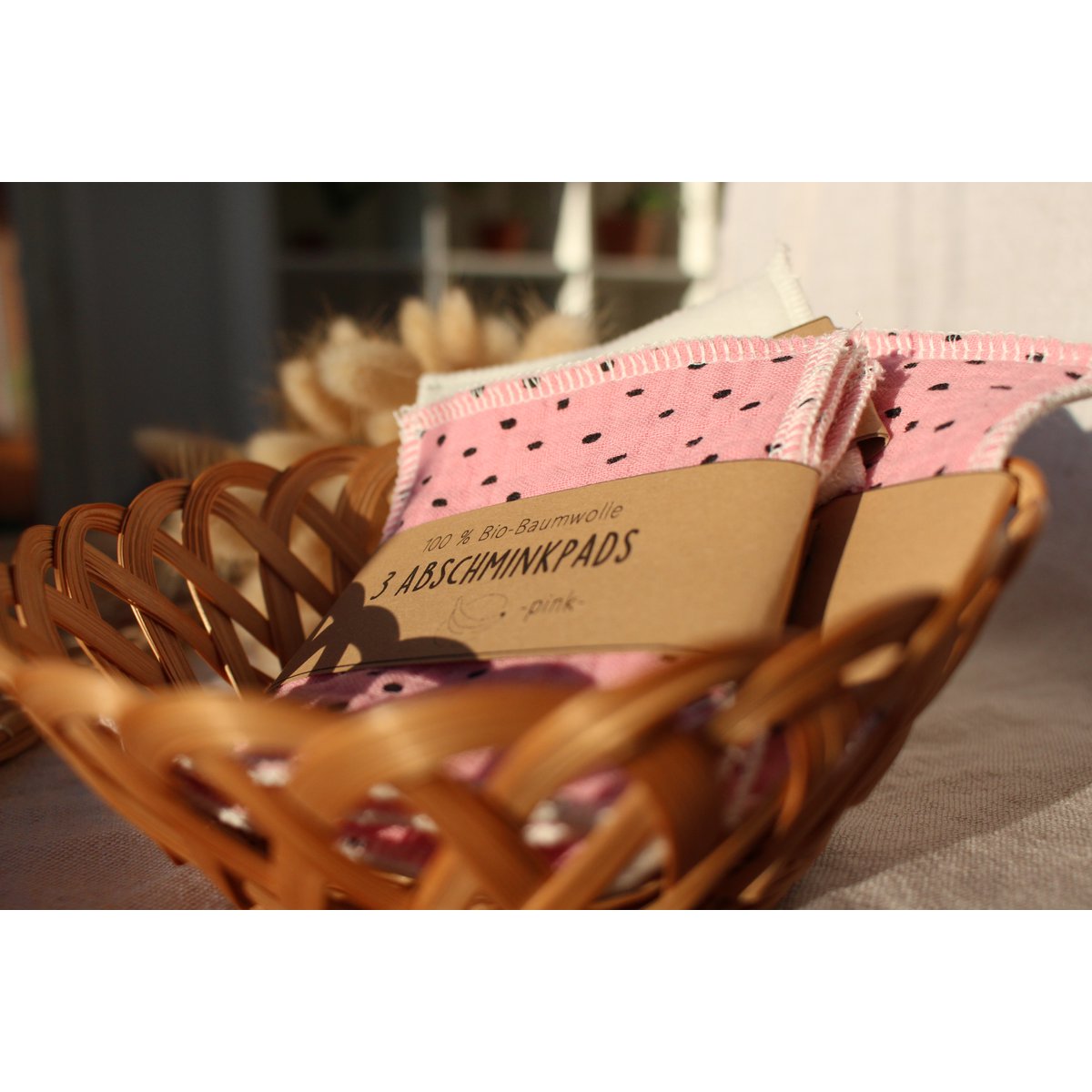 Washable make-up removal pad