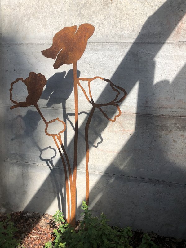 Poppy open up - Objeto de acero corten
