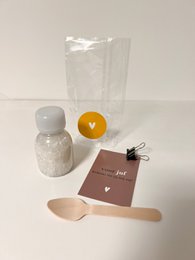 Gift bag of bath salts - a mother
