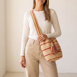 Geometrische Umhängetasche L | Karamell