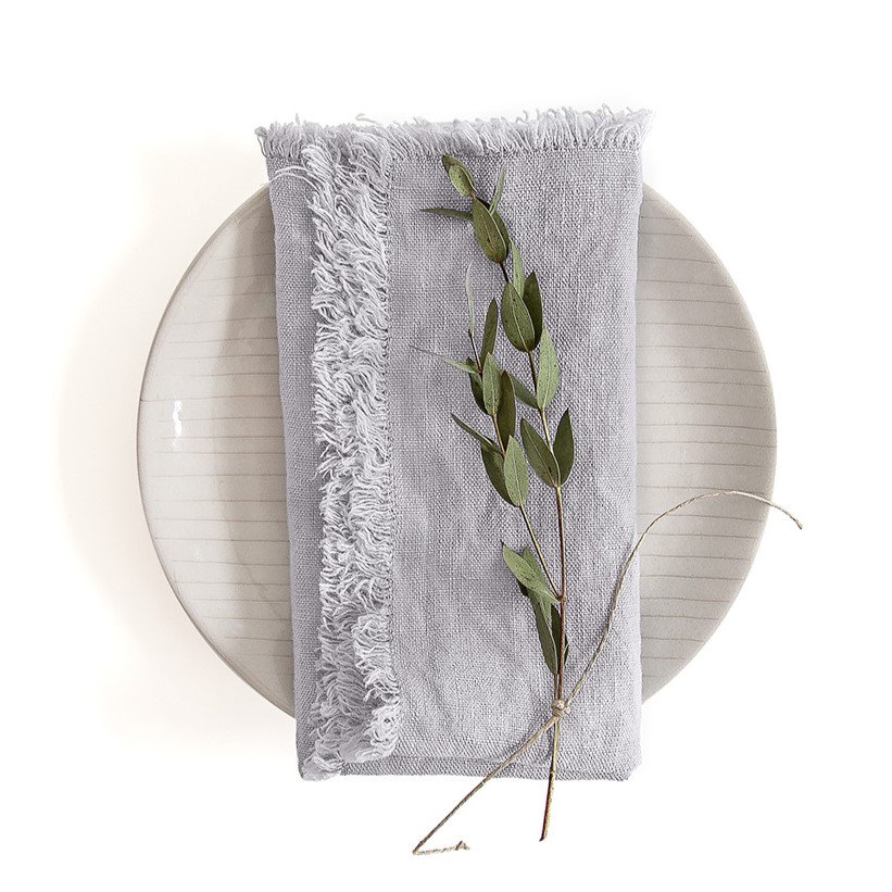 Tovaglioli di lino grigio chiaro con frange set da 2