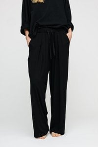 devote pants