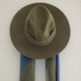 CAPPELLO A TENDA LARGA - treccia in pelle