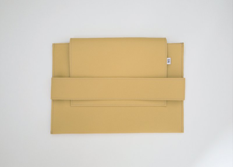 computerdæksel | laptop sleeve 14" | blød gul