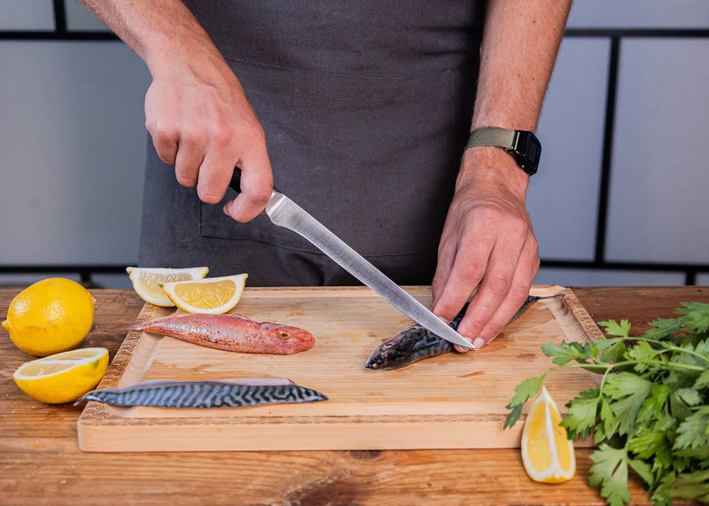 Knife - Flexible fillet knife with bamboo Saya and bamboo box - 200 mm blade