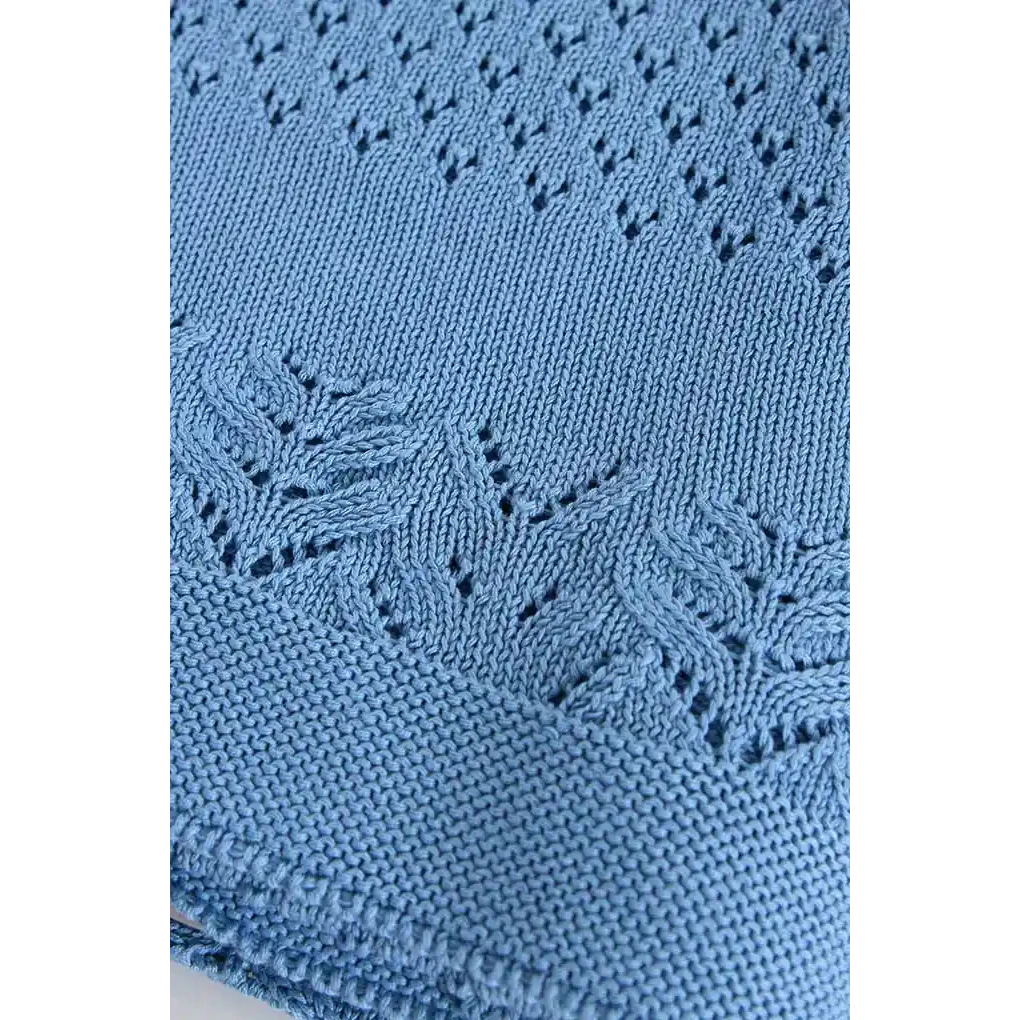 Coperta estiva per bebè in maglia, punto traforato