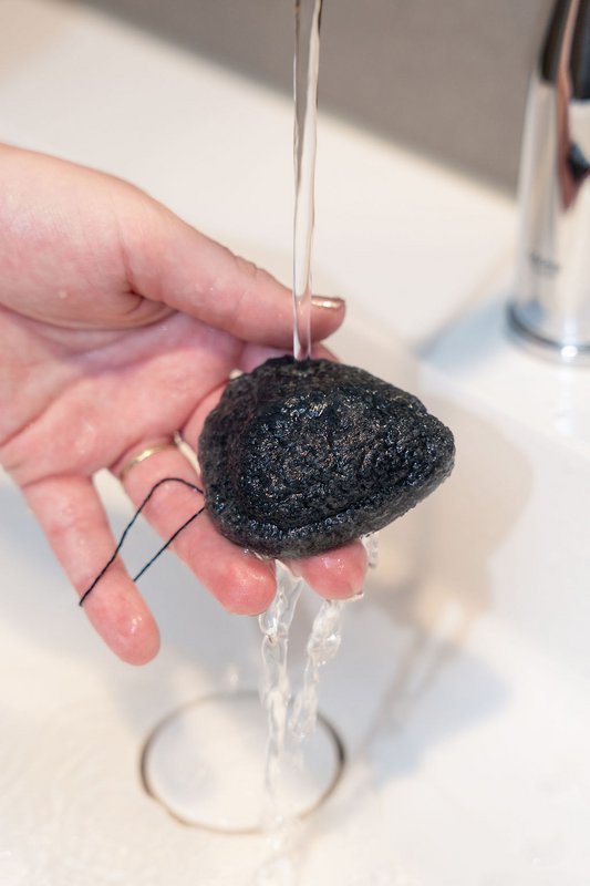 Konjac FaceScrub normal skin (black)
