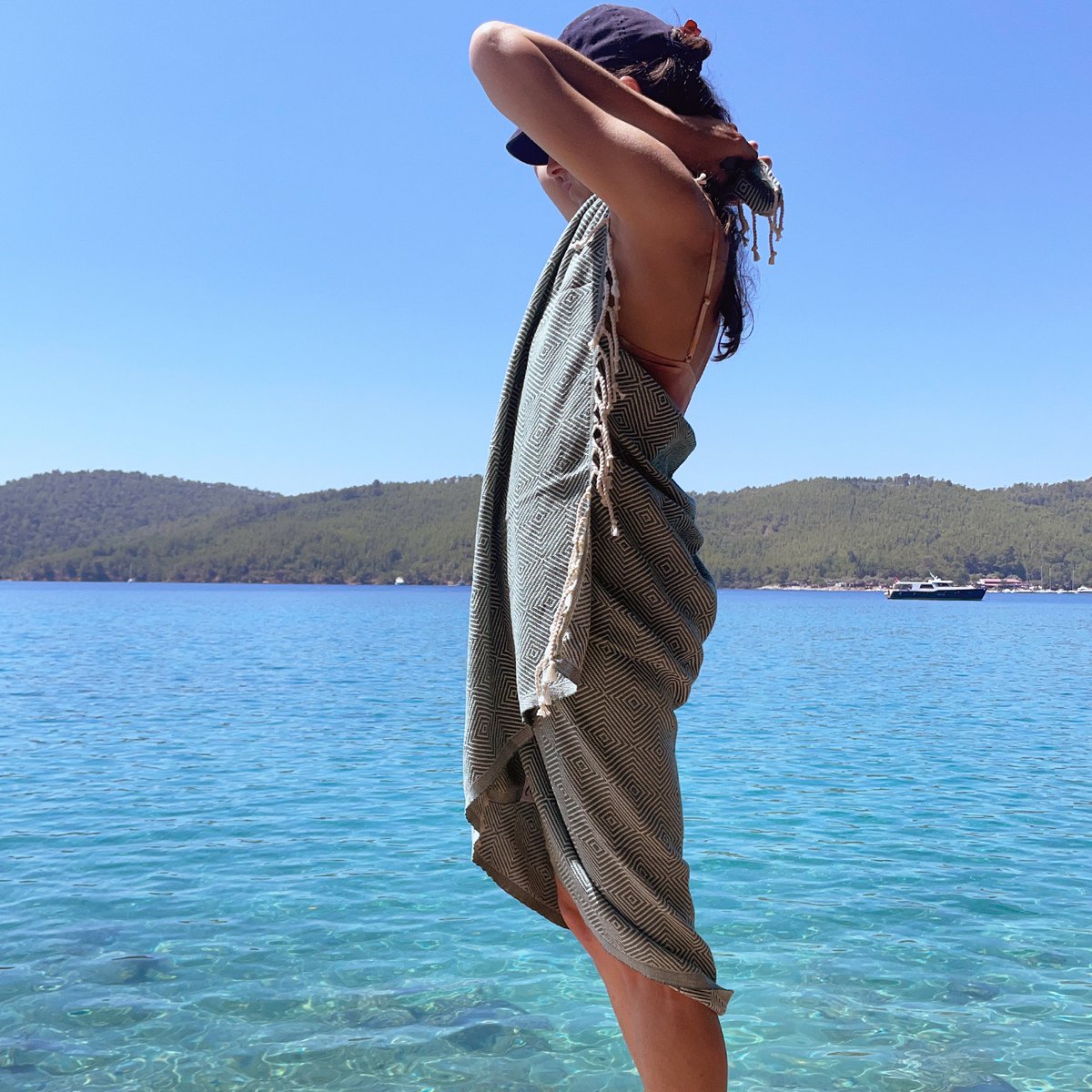 SUNDRA Handwoven Hamam Towel - For A Better Self-Care Routine