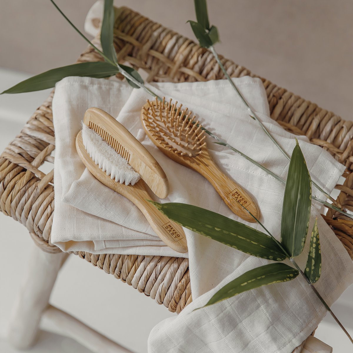 Bamboo hairdressing set 3-piece Natural