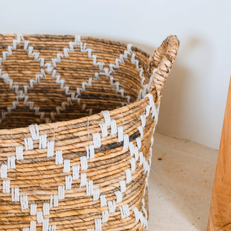 Boho Vasketøjskurv – Firkantet hyldekurv – Vævet opbevaringskurv – Plantekurv – Dekorativ kurv lavet af bananfiber GANDARIA (2 størrelser)