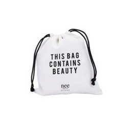 Nee make up This bag contains beauty