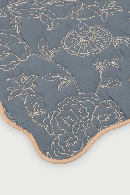 Tafelmat | Rosabelle Chintz Azure Scallop Matten-Set van 2 van Sanctuary Living