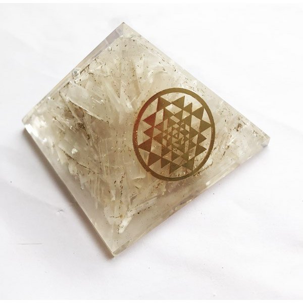 Orgon Pyramide Selenit Shree Yantra 40-45mm
