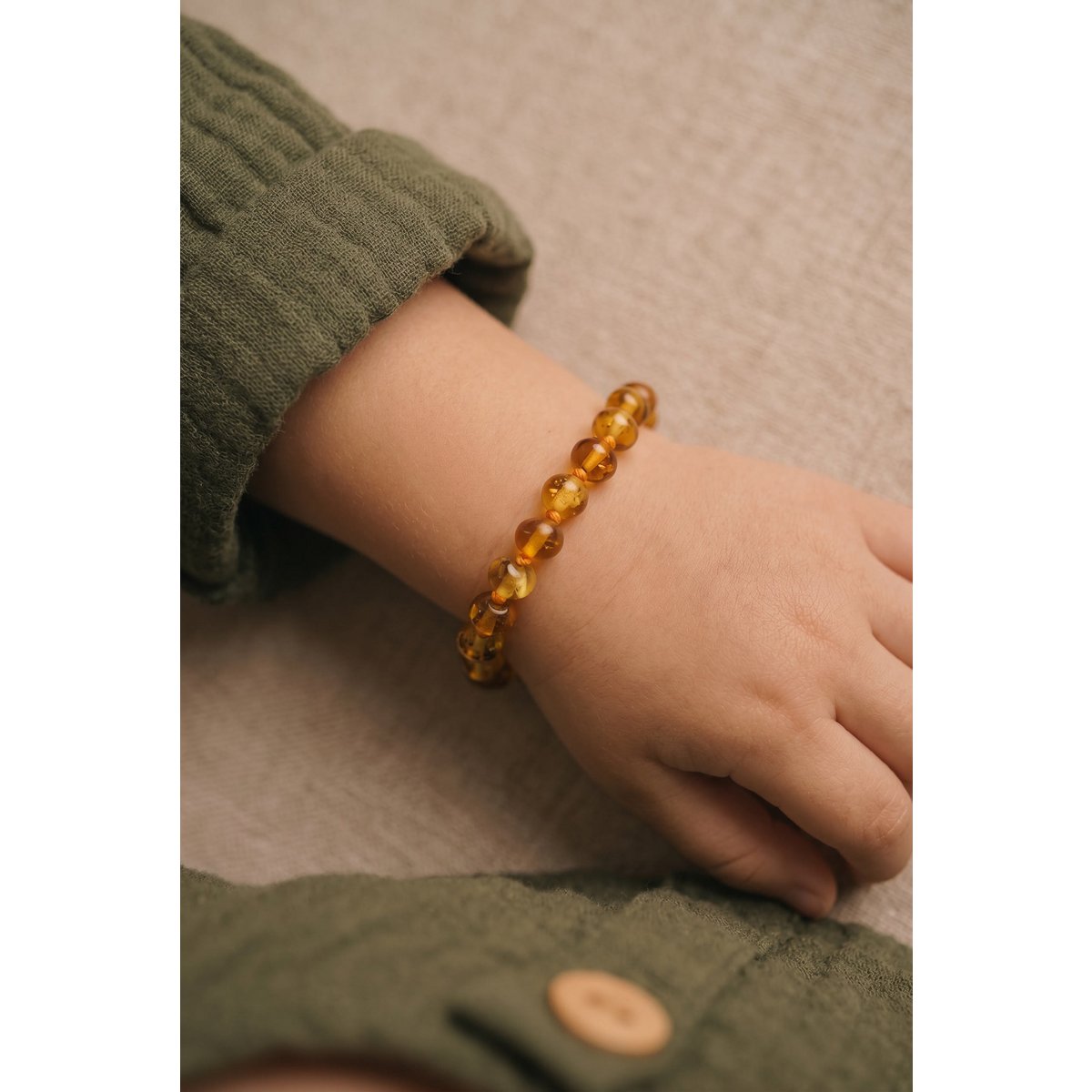 Bébé/Enfant – Bracelet Ambre – perles rondes – 14cm - Miel