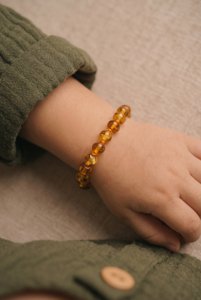 Baby/Child – Amber bracelet – round beads – 14cm - Honey