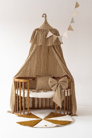 Nursery canopy with ruffle "olive stripes"