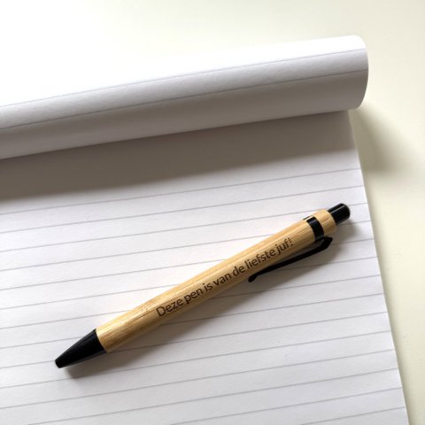 Wooden bamboo pens "This pen is of the sweetest teacher!"