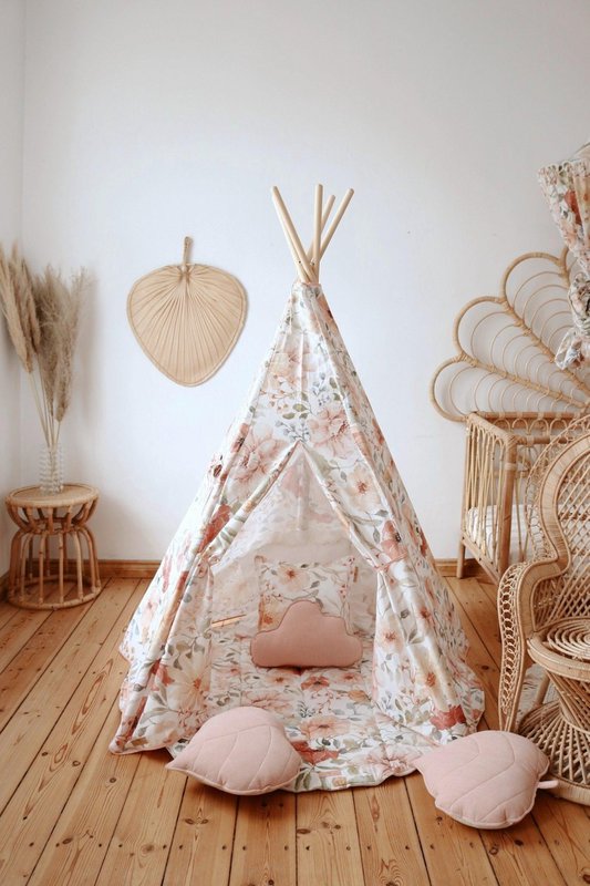 "Flower power" tipi og måttesæt