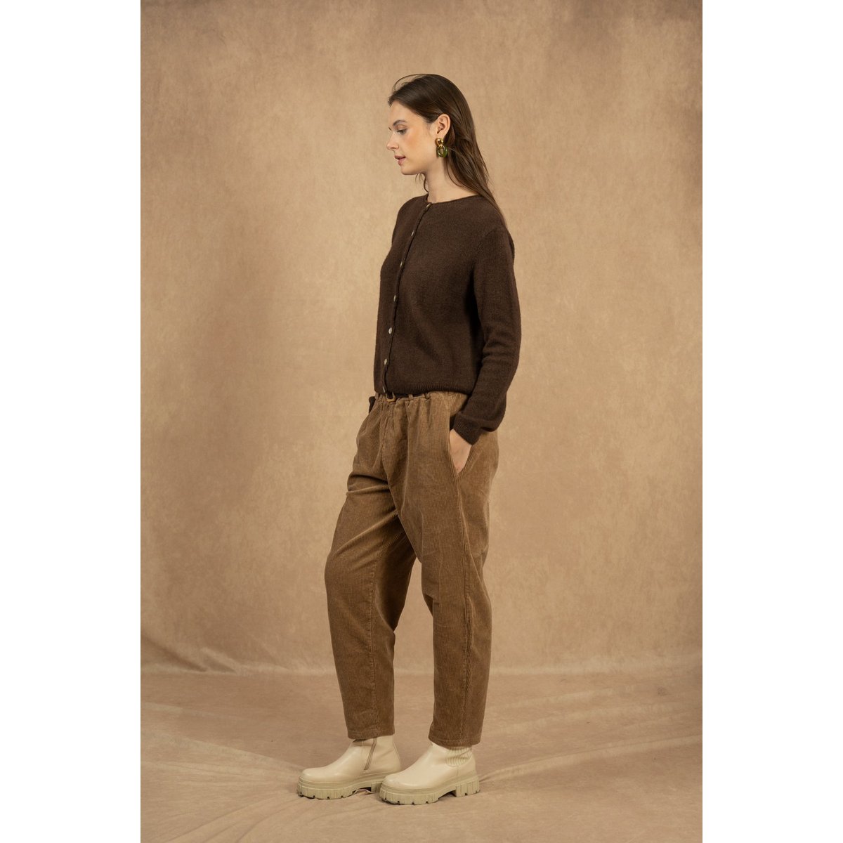 Cardigan col rond court boutonné en alpaga et laine